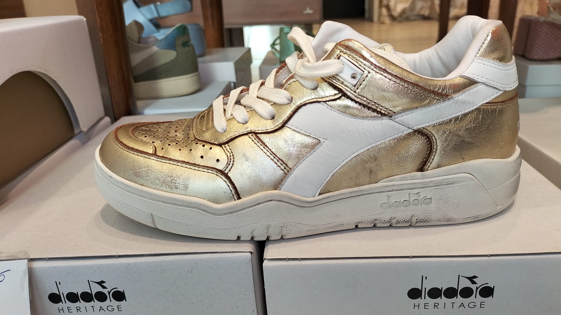 Diadora Heritage b.560